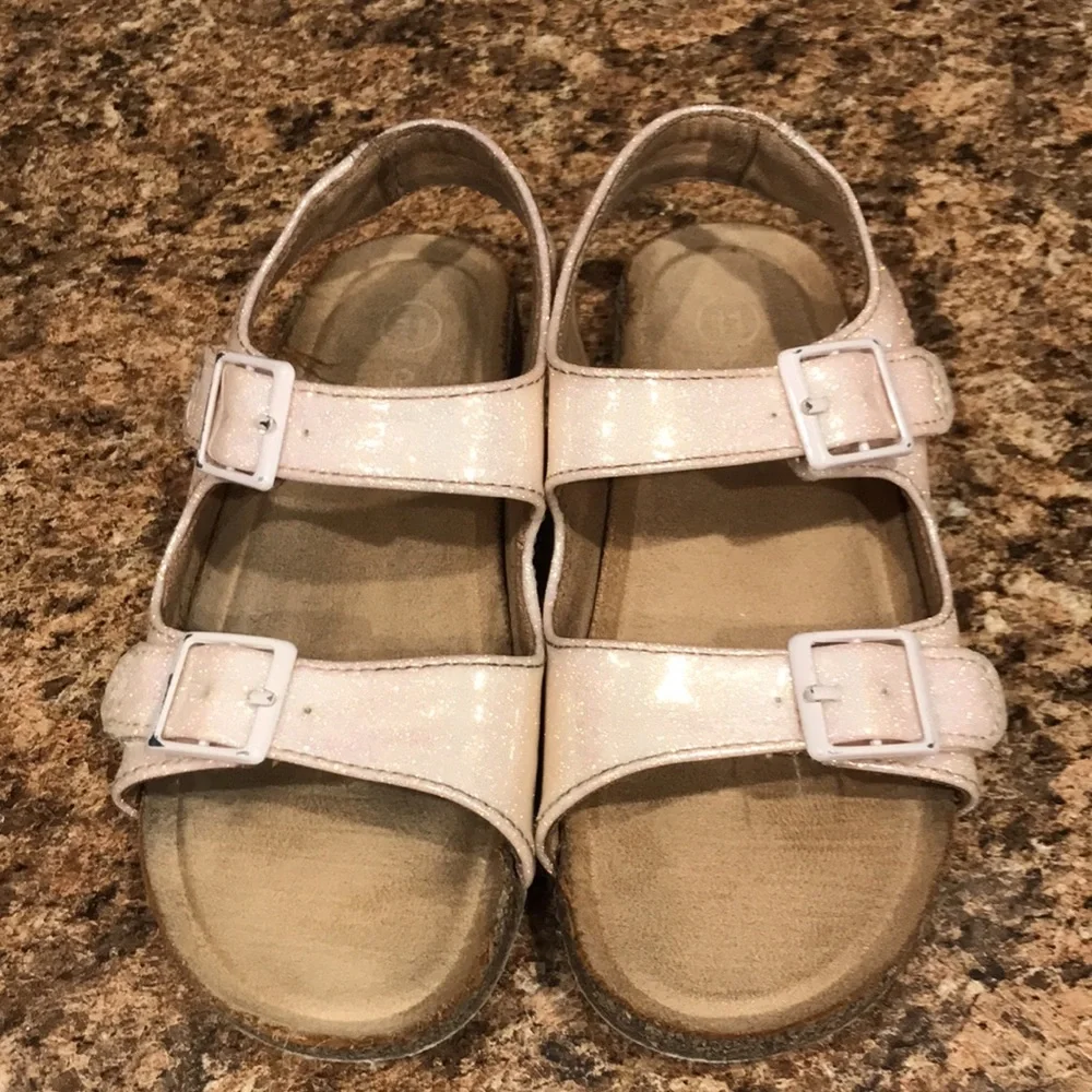 CAT & JACK Girls Reagan Shimmer Footbed Sandals | 11
